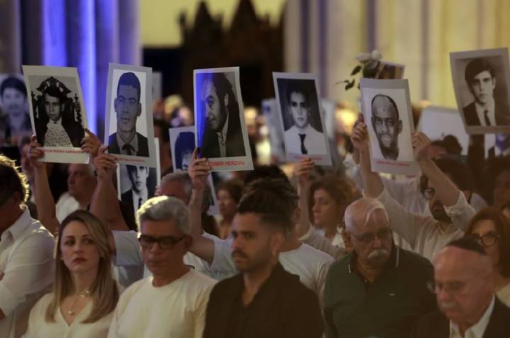 Catedral da Sé lotada rememora os 50 anos do assassinato de Herzog