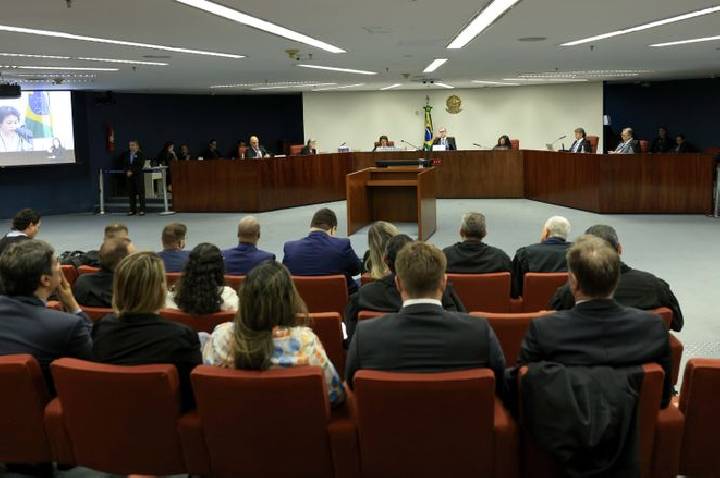 STF retoma julgamento dos réus do Núcleo 4 da trama golpista