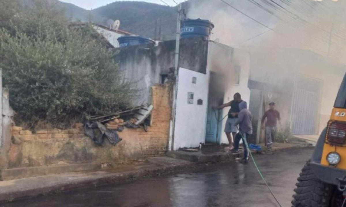 Homem morre em incêndio no bairro São Cristóvão, em Ouro Preto