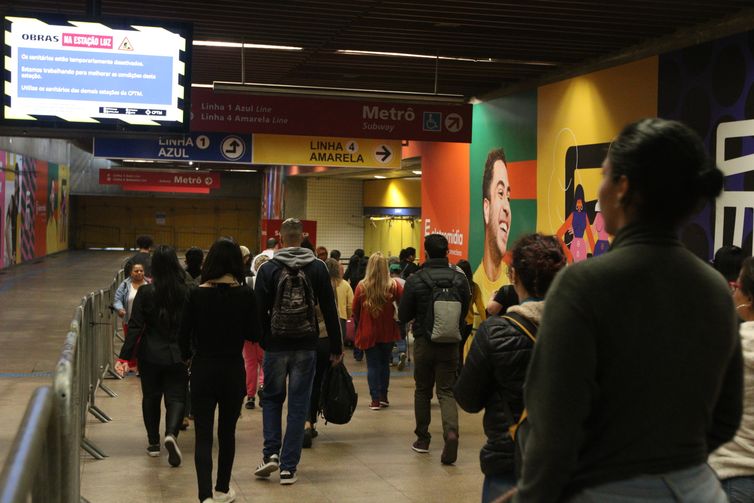 Após falha, Linha 4-Amarela do Metrô de SP volta a funcionar